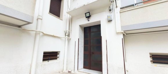 3-salle Appartement à Taranto, Italy No. 30904 8