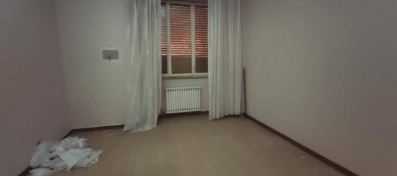 3-salle Appartement à Taranto, Italy No. 30904 18