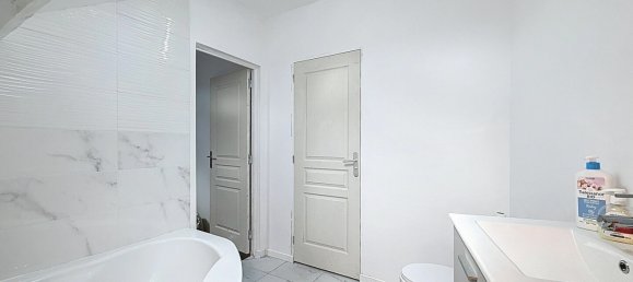 3 bedrooms House in Flavacourt, France No. 300567 5