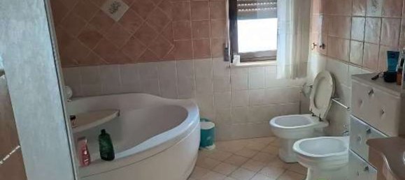 Квартира с 8 комнатами в Чиро Марина, Италия № 183031 2