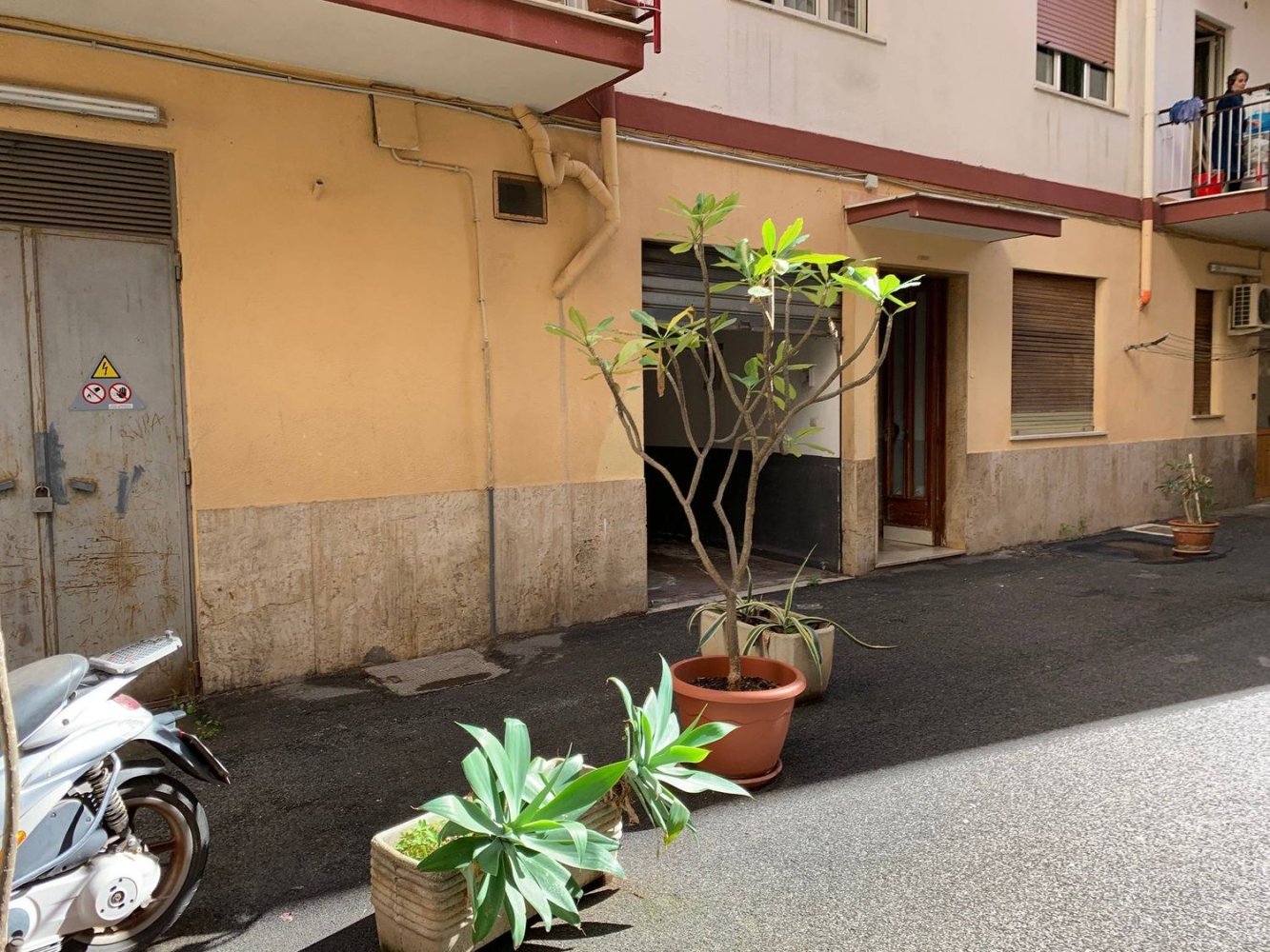 20m² Garage in Palermo, Italy No. 71478