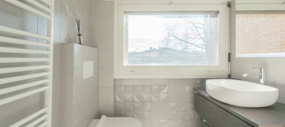 3 Schlafzimmer Villa in Varese, Italy, Nr. 237071 38