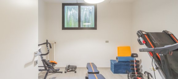 3 Schlafzimmer Villa in Varese, Italy, Nr. 237071 46