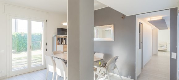 3 Schlafzimmer Villa in Varese, Italy, Nr. 237071 18