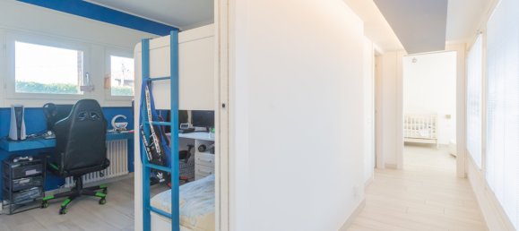 3 Schlafzimmer Villa in Varese, Italy, Nr. 237071 31