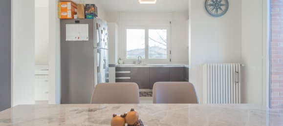 3 Schlafzimmer Villa in Varese, Italy, Nr. 237071 16