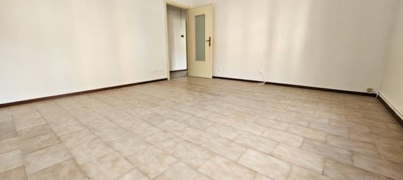 5 rooms Apartment in Biella, Italy No. 206162 16