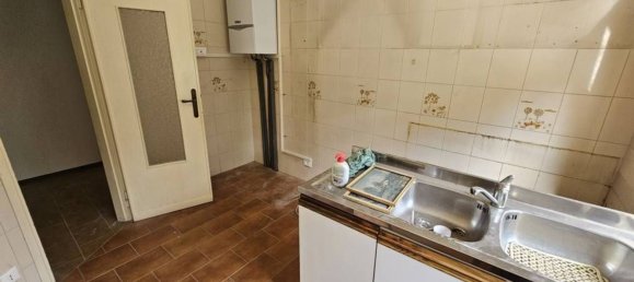 5 rooms Apartment in Biella, Italy No. 206162 11