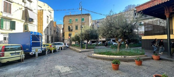 3 rooms Apartment in Naples, Italy No. 275899 6