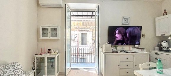 3 rooms Apartment in Naples, Italy No. 275899 15