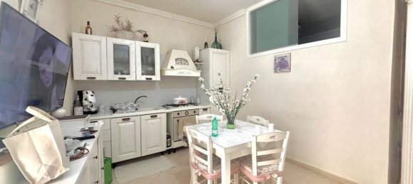 3 rooms Apartment in Naples, Italy No. 275899 16