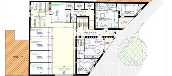 3 bedrooms Apartment in Modena, Italy No. 63194 6