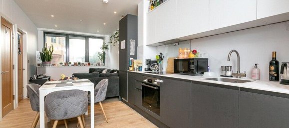 2 bedrooms Apartment in Redhill, United Kingdom No. 12309 14