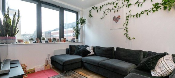 2 bedrooms Apartment in Redhill, United Kingdom No. 12309 3