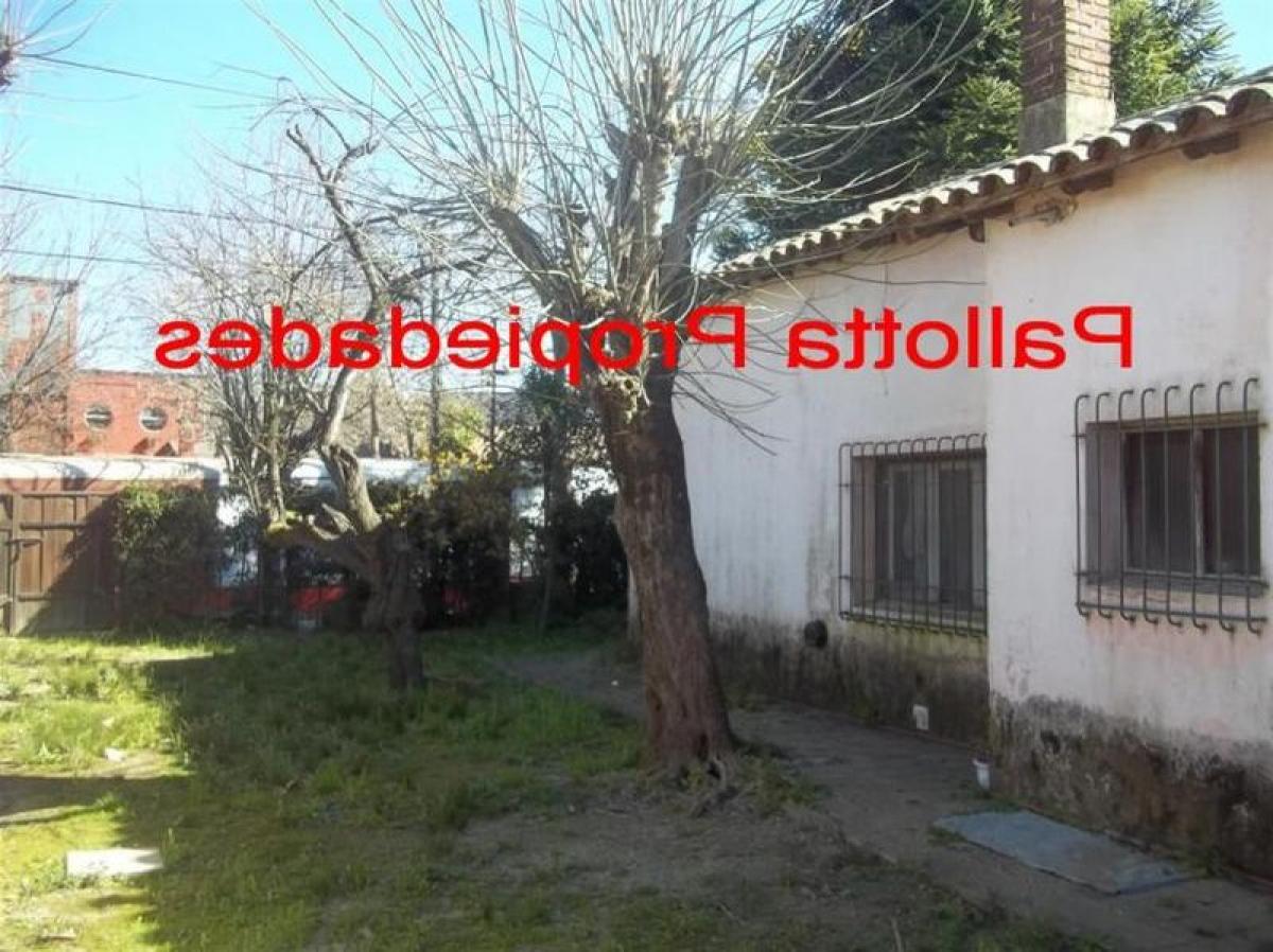 2 bedrooms House in Escobar, Argentina No. 15174