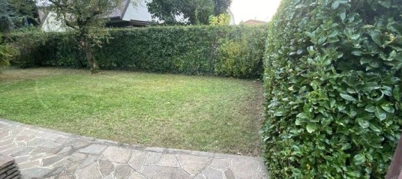 4 bedrooms Villa in Arese, Italy No. 332161 7