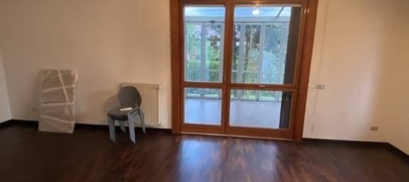 4 bedrooms Villa in Arese, Italy No. 332161 3