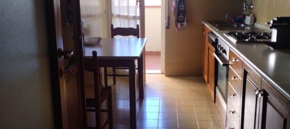 4 rooms Apartment in Carrara, Italy No. 144735 10