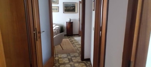 4 rooms Apartment in Carrara, Italy No. 144735 8