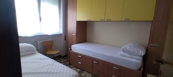 4 rooms Apartment in Carrara, Italy No. 144735 6