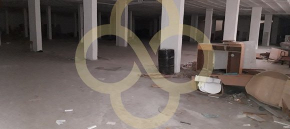 Lagerhaus in Amadora, Portugal 2410m², Nr. 75966 17