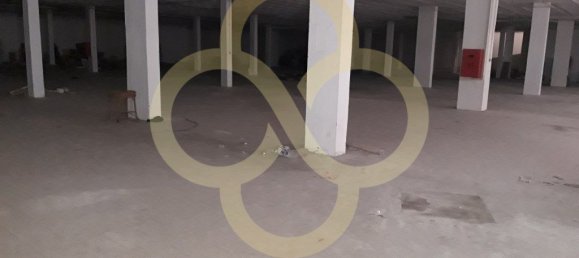 Lagerhaus in Amadora, Portugal 2410m², Nr. 75966 8