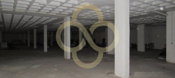 Lagerhaus in Amadora, Portugal 2410m², Nr. 75966 20