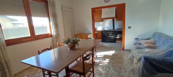 Casa de 6 habitaciónes en San Giorgio in Bosco, Italy No. 37710 8