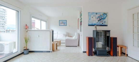 2 bedrooms Apartment in Grenoble, France No. 198315 21