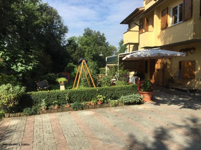 8 rooms Apartment in Barberino di Mugello, Italy No. 232037