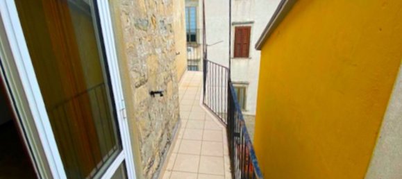 6 rooms Apartment in Agnone, Italy No. 177119 10
