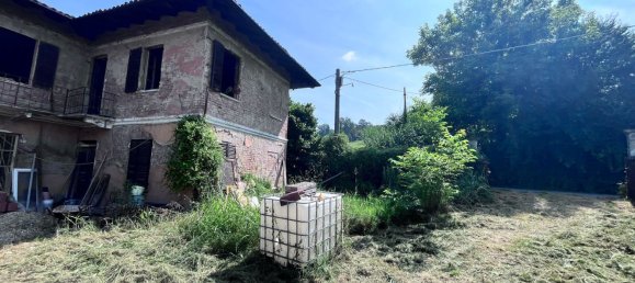 7 bedrooms House in Asti, Italy No. 381342 4