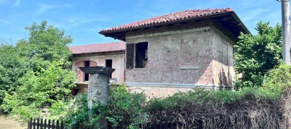 7 bedrooms House in Asti, Italy No. 381342 8