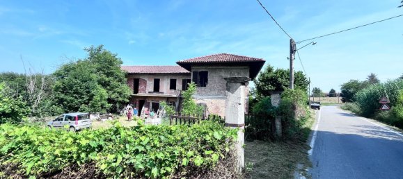 7 bedrooms House in Asti, Italy No. 381342 7