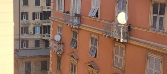 Apartamento de 6 divisões em Genoa, Italy N.º 198095 6