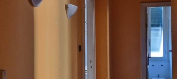 6 rooms Apartment in Genoa, Italy No. 198095 4