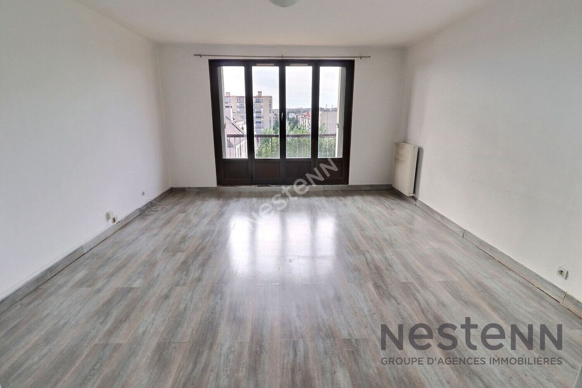 Квартира с 2 спальнями в Нёйи-сюр-Марн, Франция № 187911