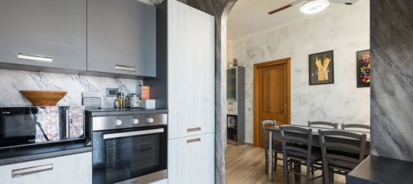 Apartamento de 5 habitaciónes en Ciampino, Italy No. 19055 2