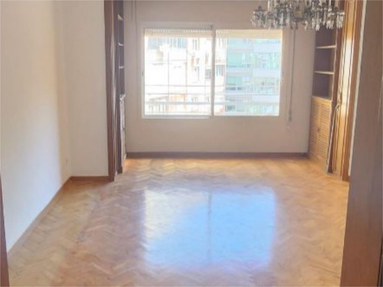 Квартира с 3 спальнями в Эшампле, Испания № 178598