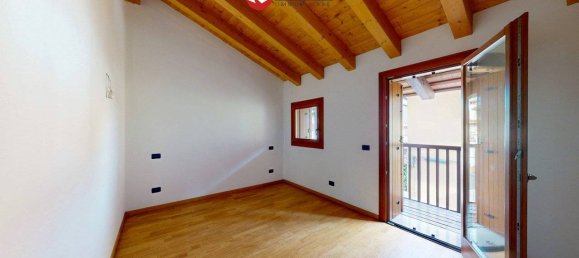 2 Schlafzimmer Wohnung in Udine, Italy, Nr. 380502 8