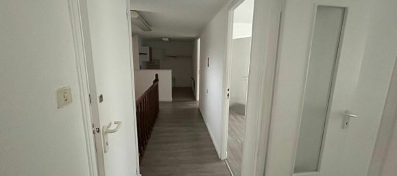 300m² Commercial property in Calais, France No. 55678 4