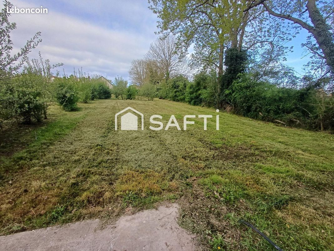 Terreno em La Ville-aux-Clercs, France 549 m² N.º 85684