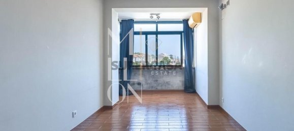 1 bedroom Apartment in Porto, Portugal No. 303269 2
