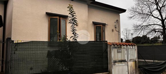 Villa de 4 divisões em Brescia, Italy N.º 6028 24