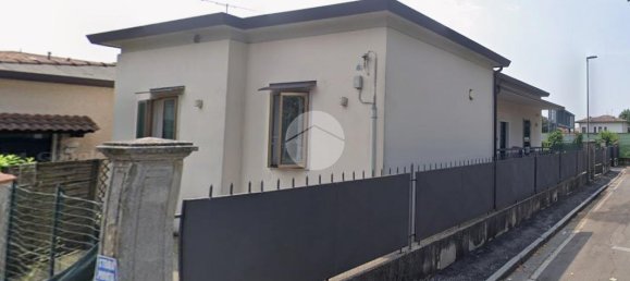 Villa de 4 divisões em Brescia, Italy N.º 6028 4