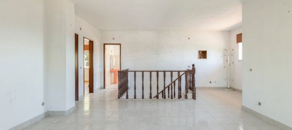 Дом с 5 спальнями в Сезимбра, Португалия № 175784 9