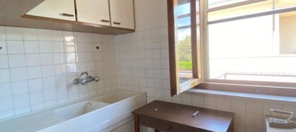 4-salle Appartement à Calcinaia, Italy No. 128593 14