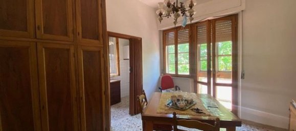 4-salle Appartement à Calcinaia, Italy No. 128593 6