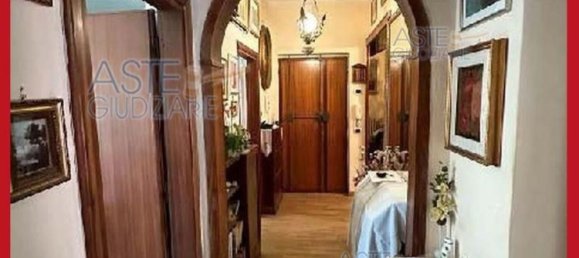 5 bedrooms Apartment in Rome, Italy No. 330873 10