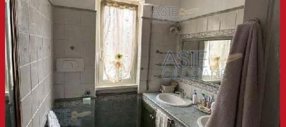 5 bedrooms Apartment in Rome, Italy No. 330873 17